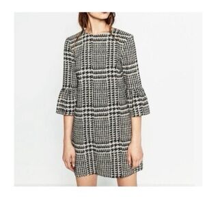 Zara Houndstooth Plaid Bell Sleeve Shift‎ Dress